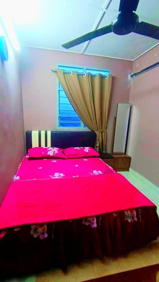 Homestay Rezeki บาตูกาจาห์ ภายนอก รูปภาพ