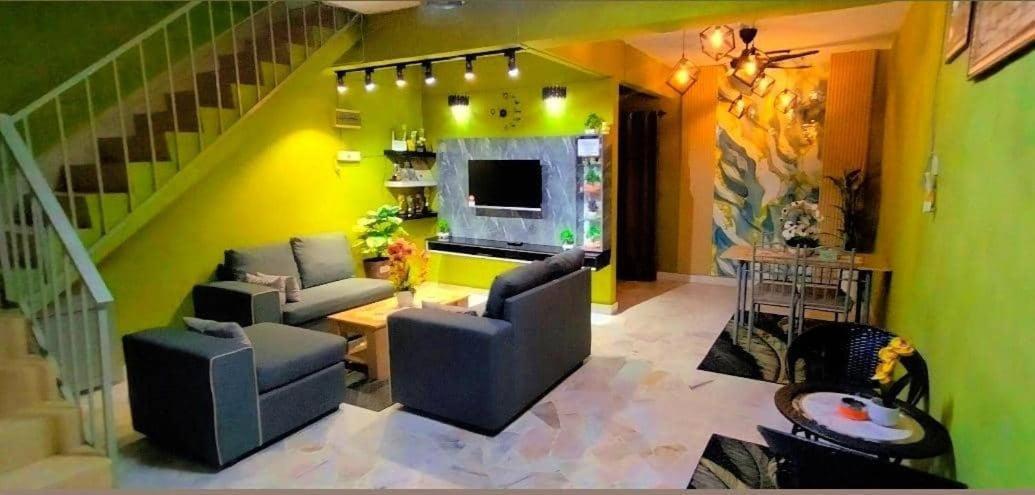 Homestay Rezeki บาตูกาจาห์ ภายนอก รูปภาพ