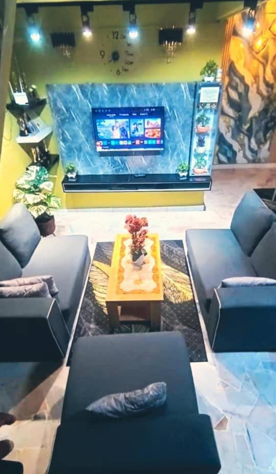 Homestay Rezeki บาตูกาจาห์ ภายนอก รูปภาพ